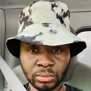 Meet your Posher, Jean bernardo